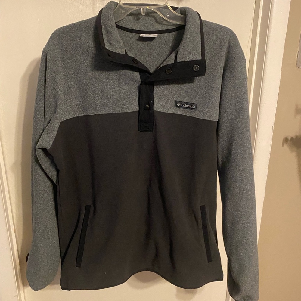 Columbia pull over- warm. Only worn one season. Like new